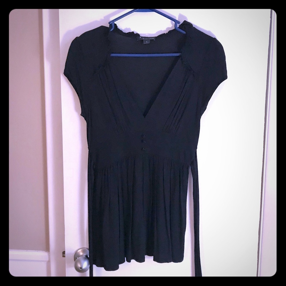 Forever 21 Black V-neck Top - Size S